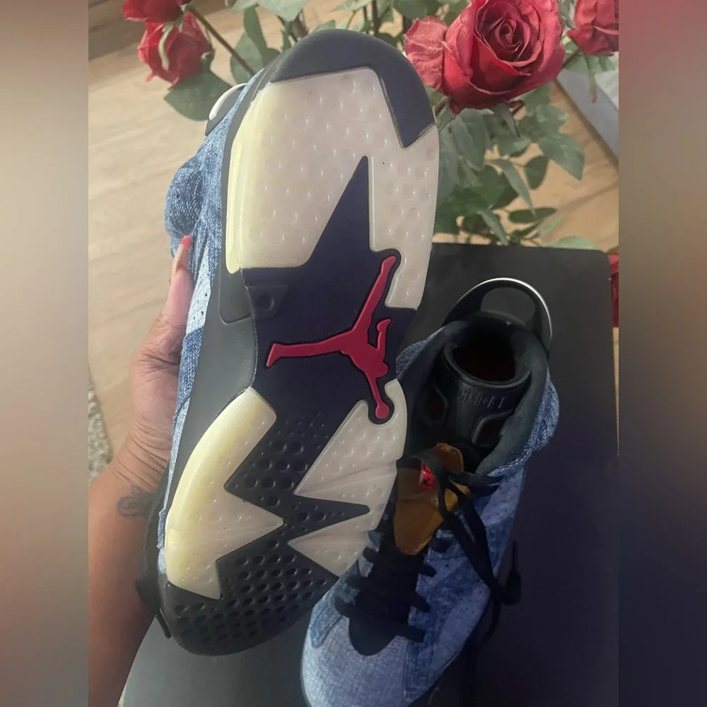2019 Air Jordan 6 Retro Washed Denim - Size 10.5